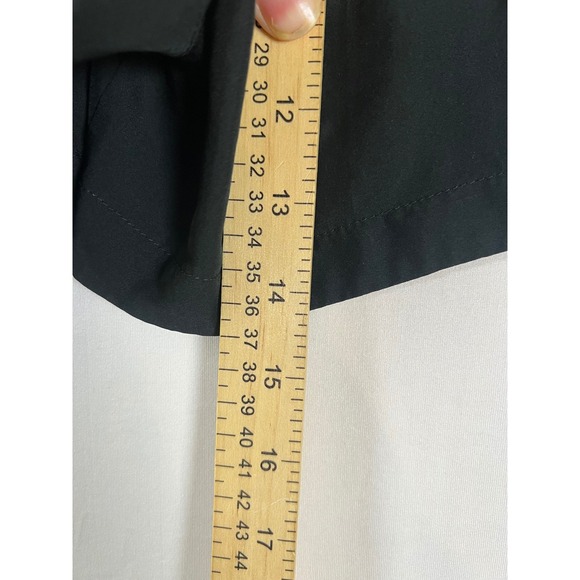 Nike Women Running Shorts Black White Mesh Inset Athletic Size M - Picture 5 of 6